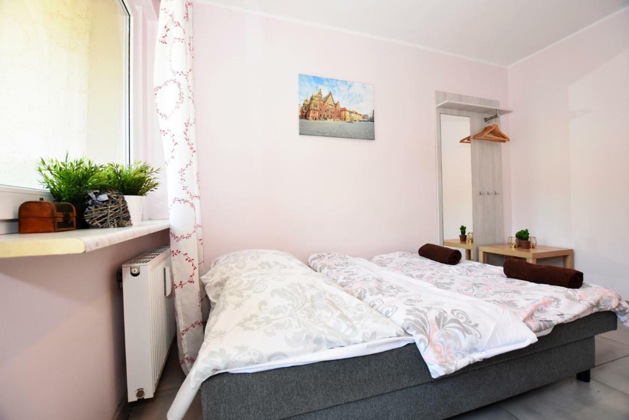 City Central Hostel Laciarska ヴロツワフ エクステリア 写真